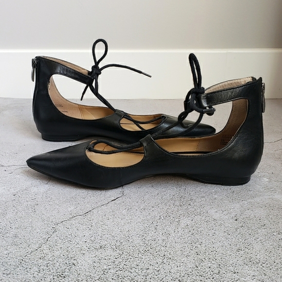 Saks Fifth Avenue Estyn-S Lace Up Flats - Sz 7.5 - Picture 3 of 12